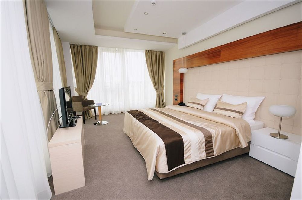 Garni Hotel Centar Novi Sad Exterior foto